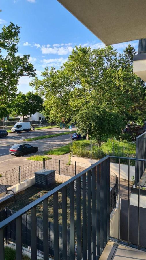 Top Apartments Kaiserebersdorf Відень Екстер'єр фото
