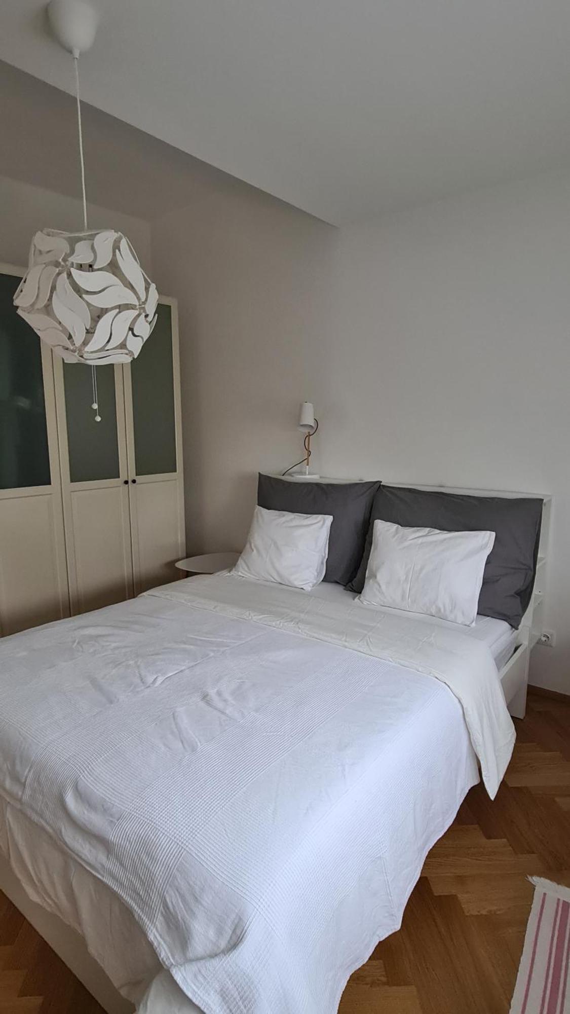 Top Apartments Kaiserebersdorf Відень Екстер'єр фото